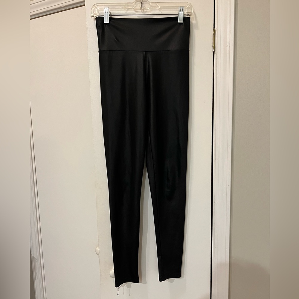Faux leather leggings, women’s size s/m